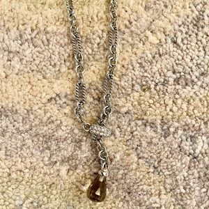 Necless silver with beautiful gray stone